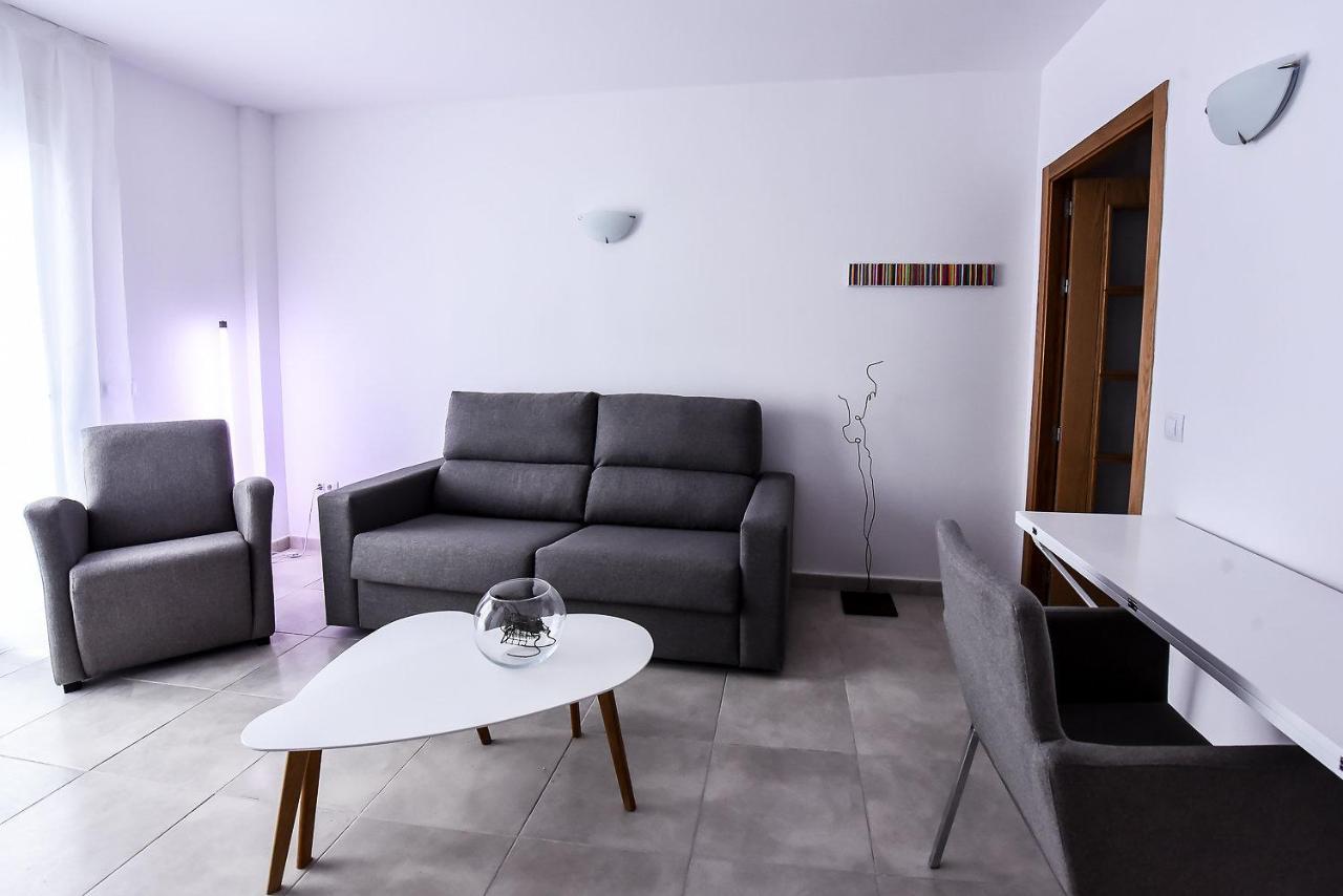 Sal Mar Suites Santa Eularia des Riu Exterior foto