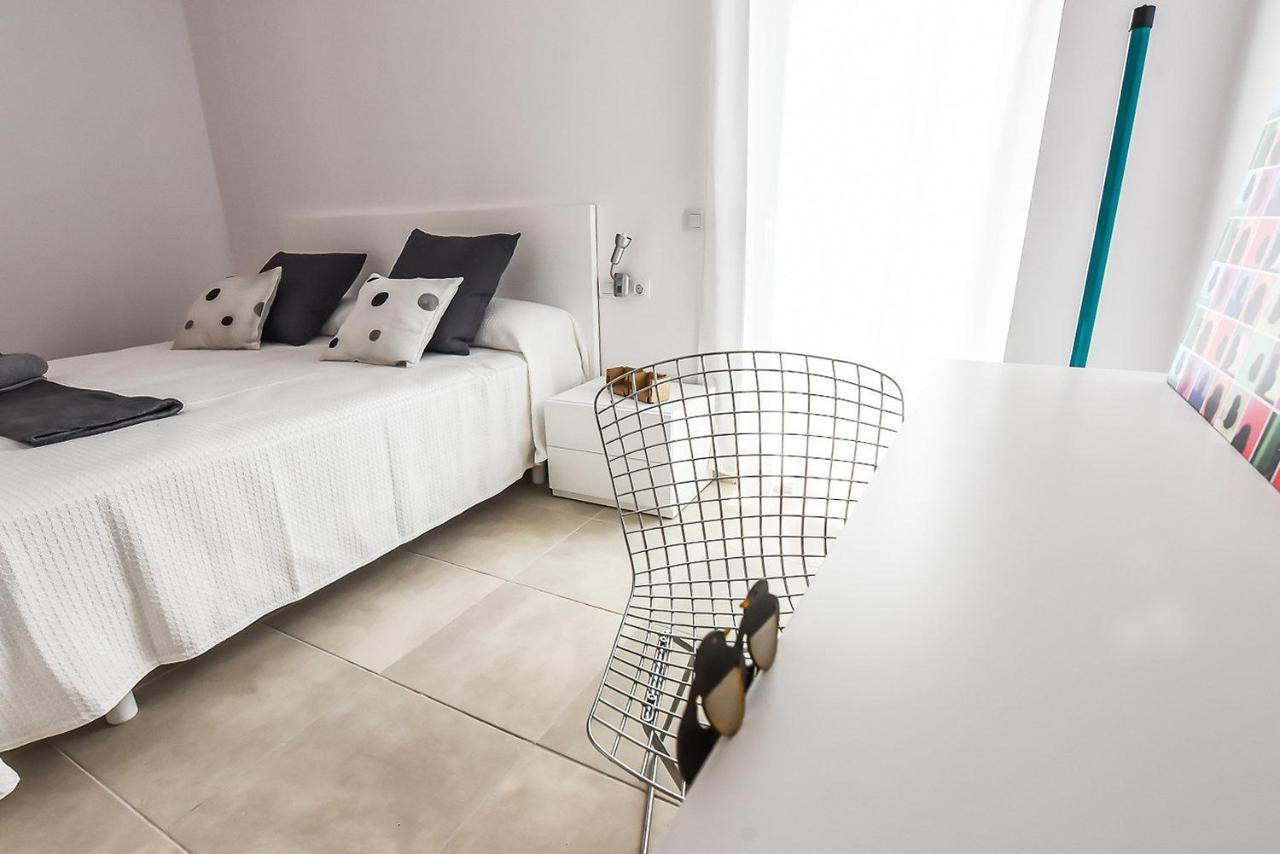 Sal Mar Suites Santa Eularia des Riu Exterior foto