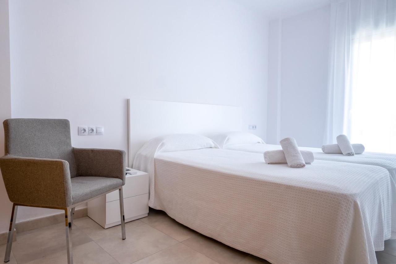 Sal Mar Suites Santa Eularia des Riu Exterior foto