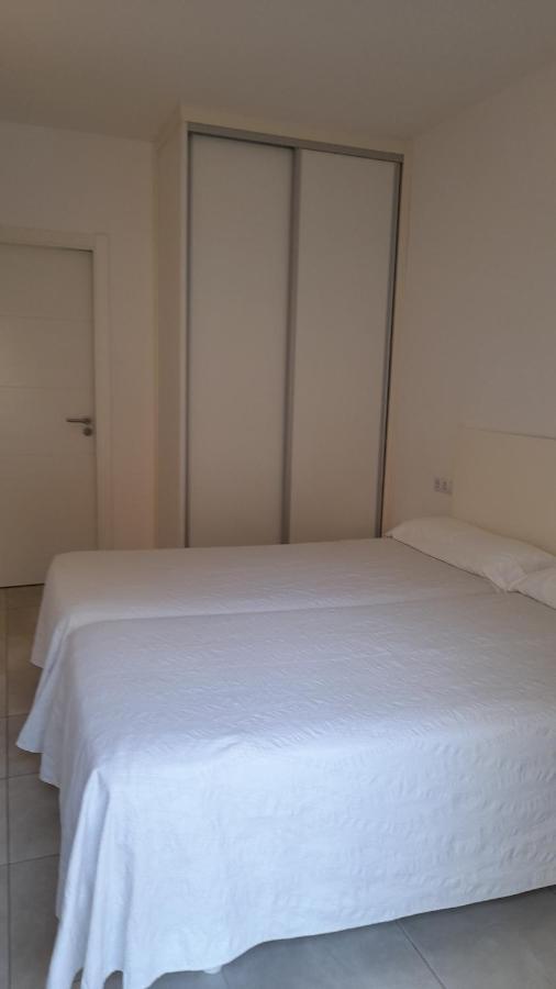Sal Mar Suites Santa Eularia des Riu Exterior foto
